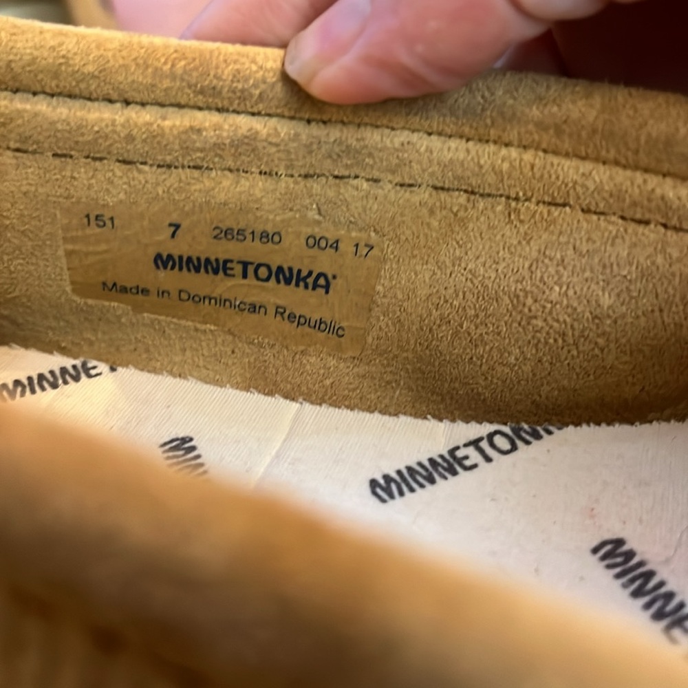 Minnetonka suede moccasins w thunderbird beading. - Picture 3 of 5